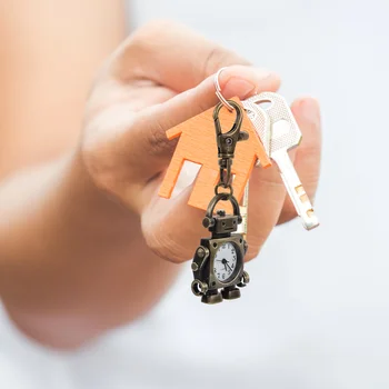 Fiú nyaklánc robot alakú kulcs medál kulcstartó vintage kvarc zsebóra miss