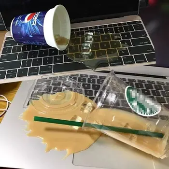  szimulációja Kopogtatott tej tea kóla mobiltelefon-tartó játék ember által készített vicces kopogtatott kávé trükkös