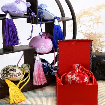 Ékszer tároló táska Kínai stílusú, kézzel készített vintage hímzőtasak Lucky bojt húzózsinóros ajándéktáska ajándék brokát függő dekoráció
