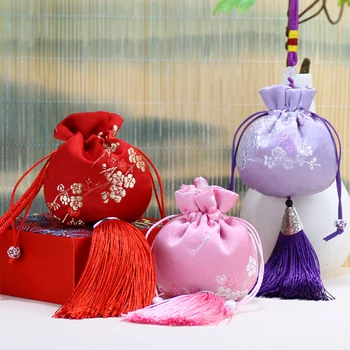 Ékszer tároló táska Kínai stílusú, kézzel készített vintage hímzőtasak Lucky bojt húzózsinóros ajándéktáska ajándék brokát függő dekoráció