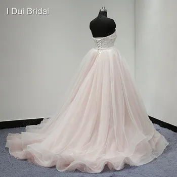 Poros rózsaszín báli ruha esküvői ruha rétegzett tüll réteg Sweetheart csipke gyöngyös új stílus Kiváló minőség