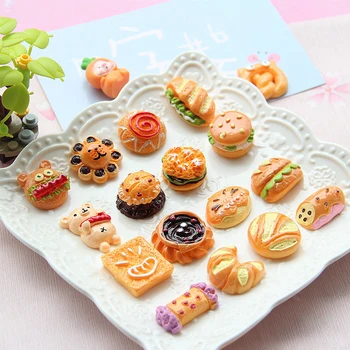 5Pcs Babaház dekoratív mini szimuláció kenyér desszert modell forgatási jelenet kellékek