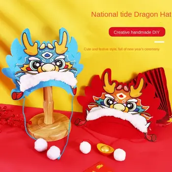 Kézi összeszerelés Kínai újévi kalap Kézi kézművesség Nemzeti árapály rajzfilm sárkány kalap anyagcsomag Nem szőtt szövet Kínai stílusban