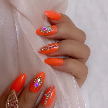 24db divatos teljes gyémánt kristály gyémánt hegyes cukorka szín kézzel készített műkörmök narancssárga