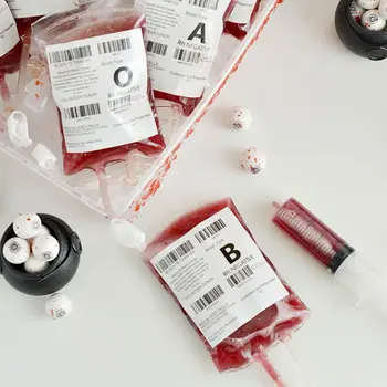20Pcs Halloween vérzsák 250ml PVC élelmiszer minőségű italtáska Haloween Party dekorációhoz Horror kellékek Cosplay vámpír vértasak