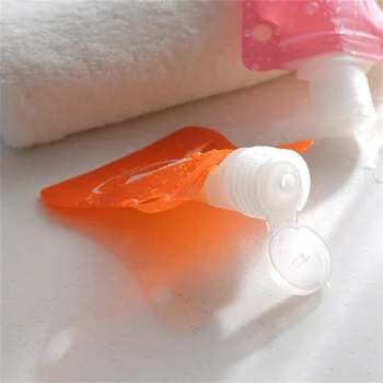 30ML Mini kozmetikumok tárolása Palackozás alatti flip kupak Squeeze palack sampon fürdő lotion tároló palack hordozható sajtó üres palack
