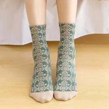 Vintage zokni Női háromdimenziós aranyos virág középcsöves zokni meleg őszi és téli vastag plüss padló alvás szülés után