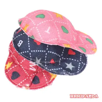 5Pcs Mix színek Mini babaház kalap szimulációs sapka 1/12 baba számára Öltöztetős kiegészítők Babák Ház játékok Játssz úgy, mintha játszanál
