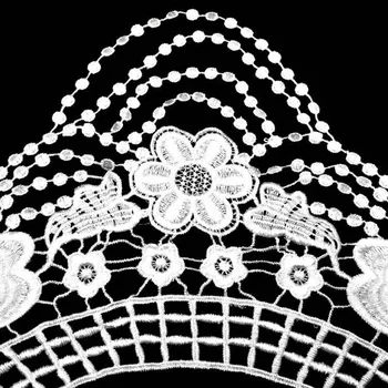 1Pcs poliészter hímzés Virág csipke Nyakkivágás DIY üreges Csipke gallér Varró kézműves Nyakkivágás Vágás Dekoráció Fekete fehér