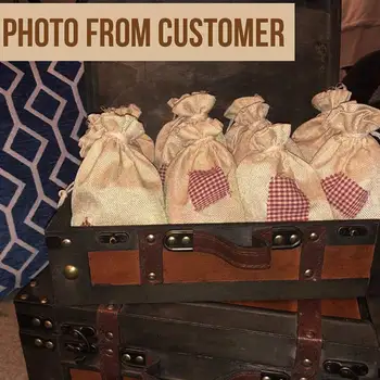 50 db természetes vászon zsákvászon táskák húzózsinórral ajándéktáskákhoz Esküvői parti szívességek ékszertasak, uzsonnás zsákok